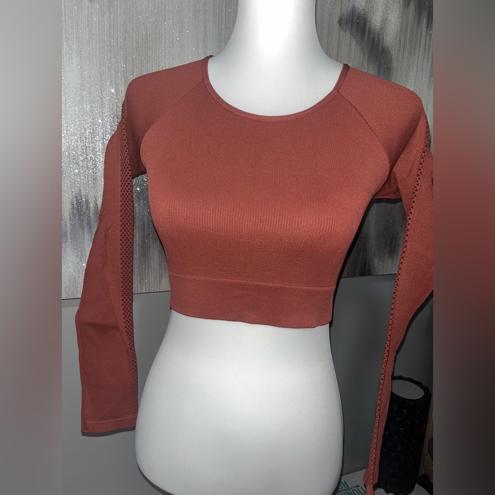 S/M long sleeve cropped top Bozzolo